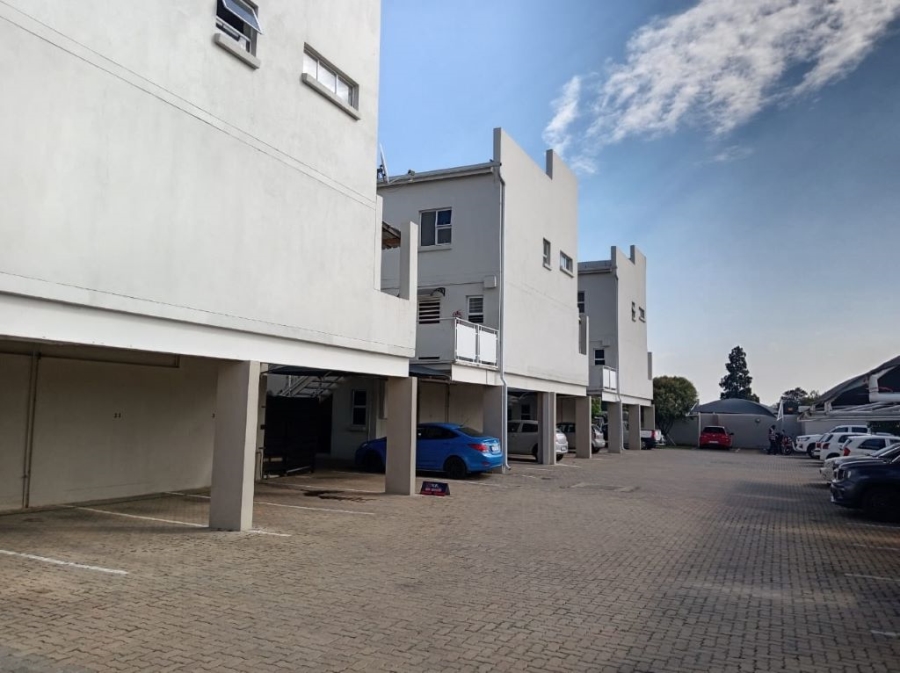 2 Bedroom Property for Sale in Mayberry Park Gauteng