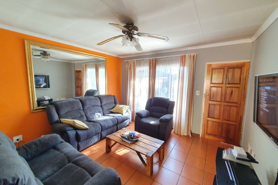 To Let 2 Bedroom Property for Rent in Annlin Gauteng