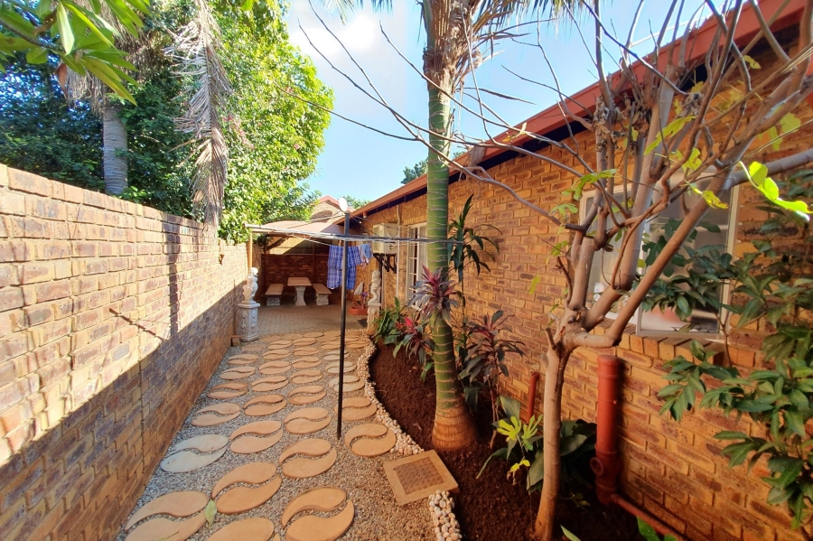 To Let 2 Bedroom Property for Rent in Annlin Gauteng
