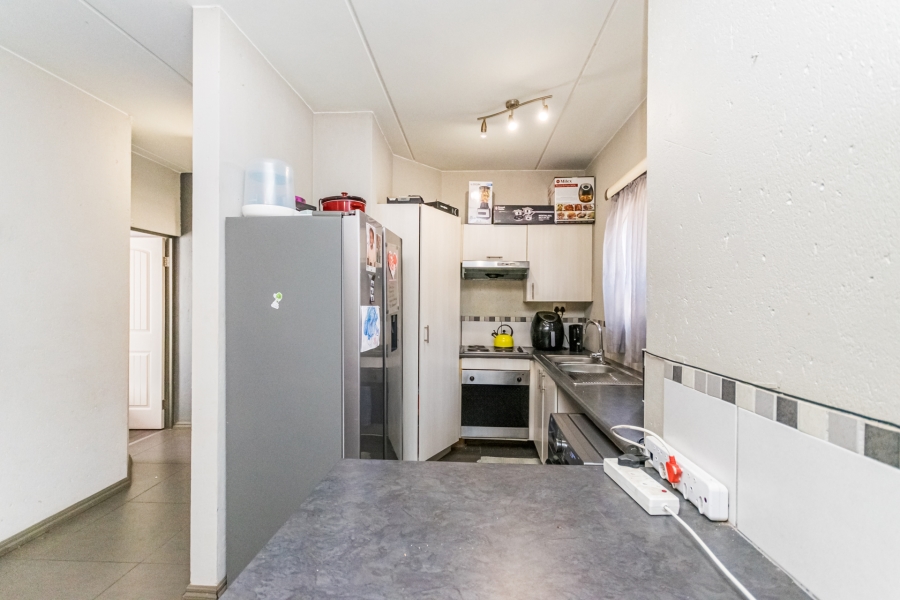 2 Bedroom Property for Sale in Honeypark Gauteng