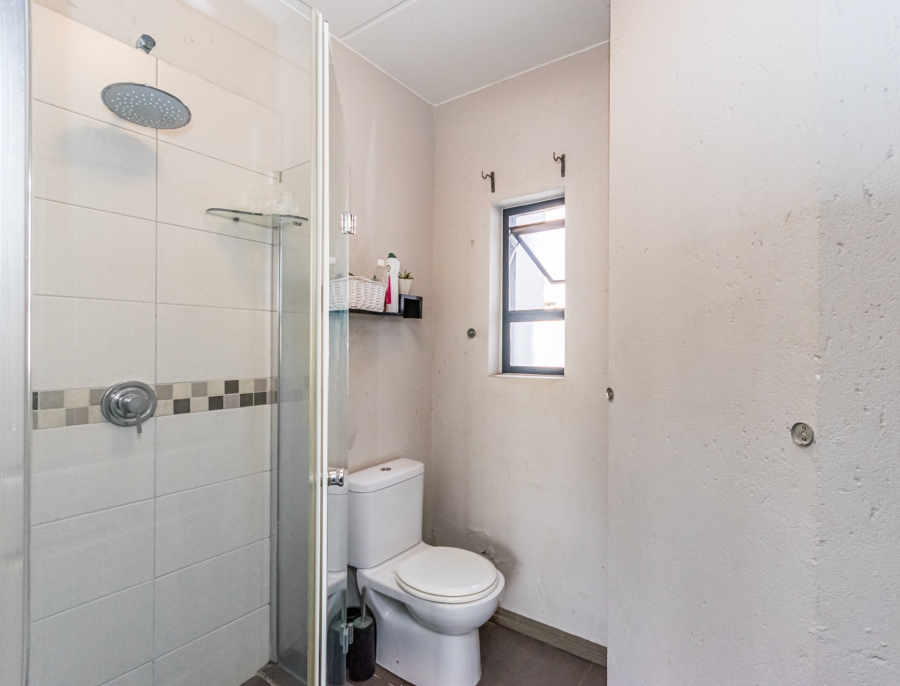 2 Bedroom Property for Sale in Honeypark Gauteng