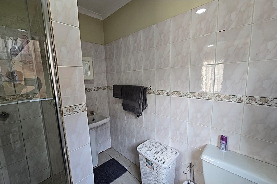 3 Bedroom Property for Sale in Magalieskruin Gauteng