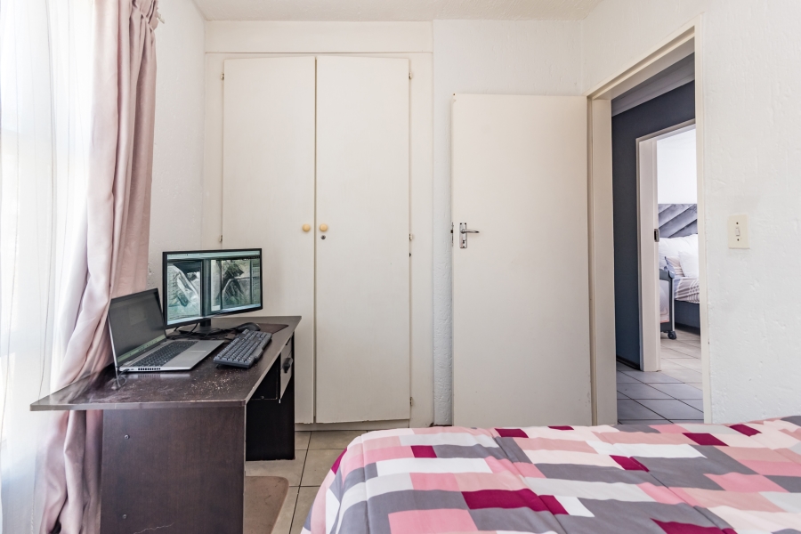 3 Bedroom Property for Sale in Breaunanda Gauteng