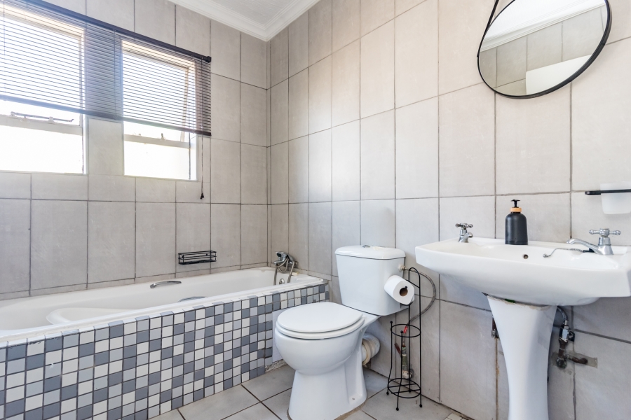 3 Bedroom Property for Sale in Breaunanda Gauteng