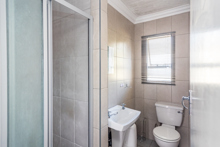 3 Bedroom Property for Sale in Breaunanda Gauteng