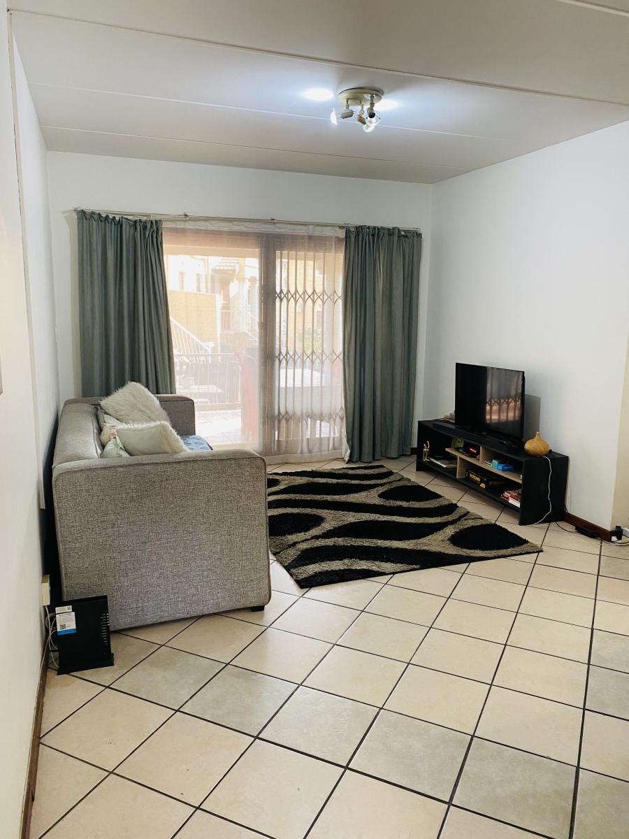 To Let 2 Bedroom Property for Rent in Paulshof Gauteng