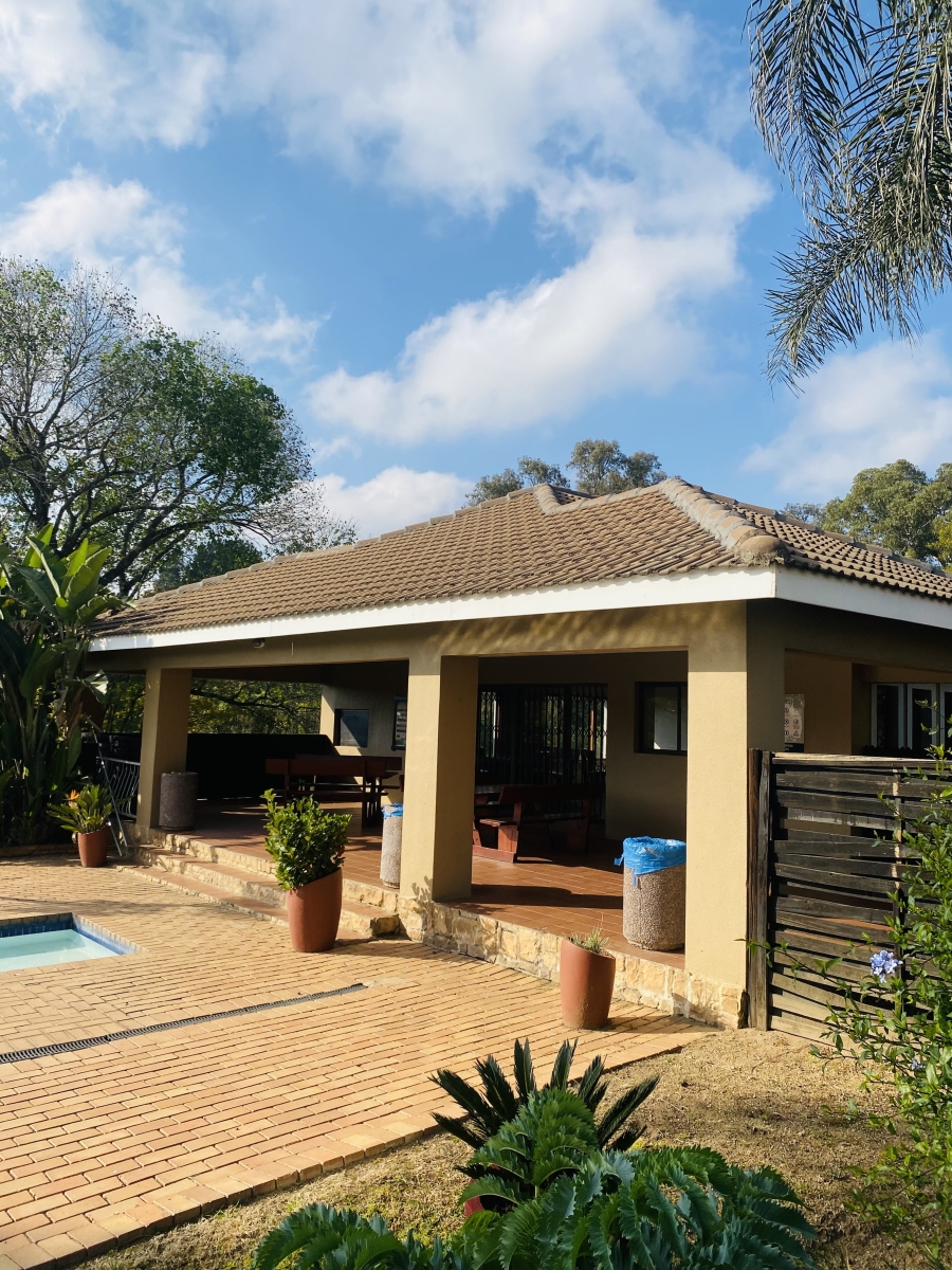 To Let 2 Bedroom Property for Rent in Paulshof Gauteng