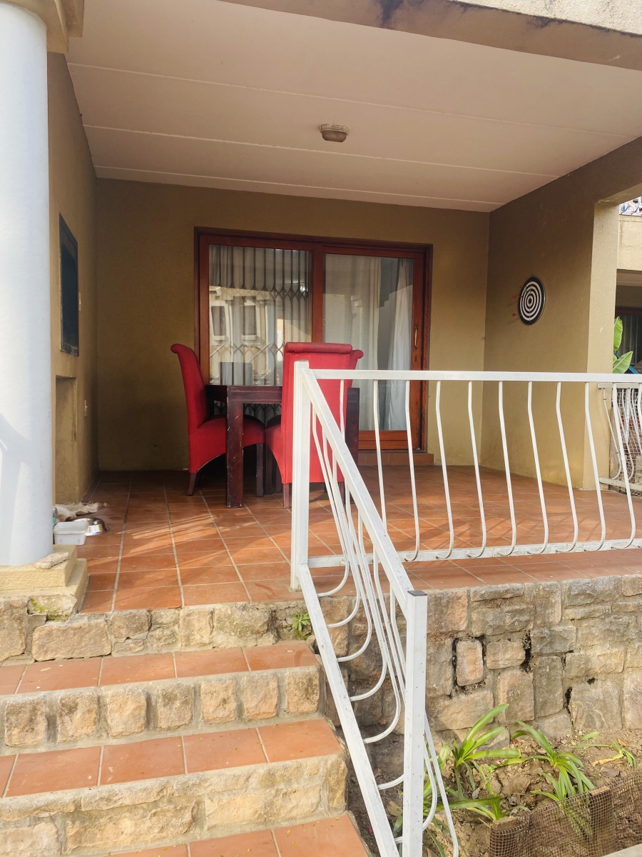 To Let 2 Bedroom Property for Rent in Paulshof Gauteng