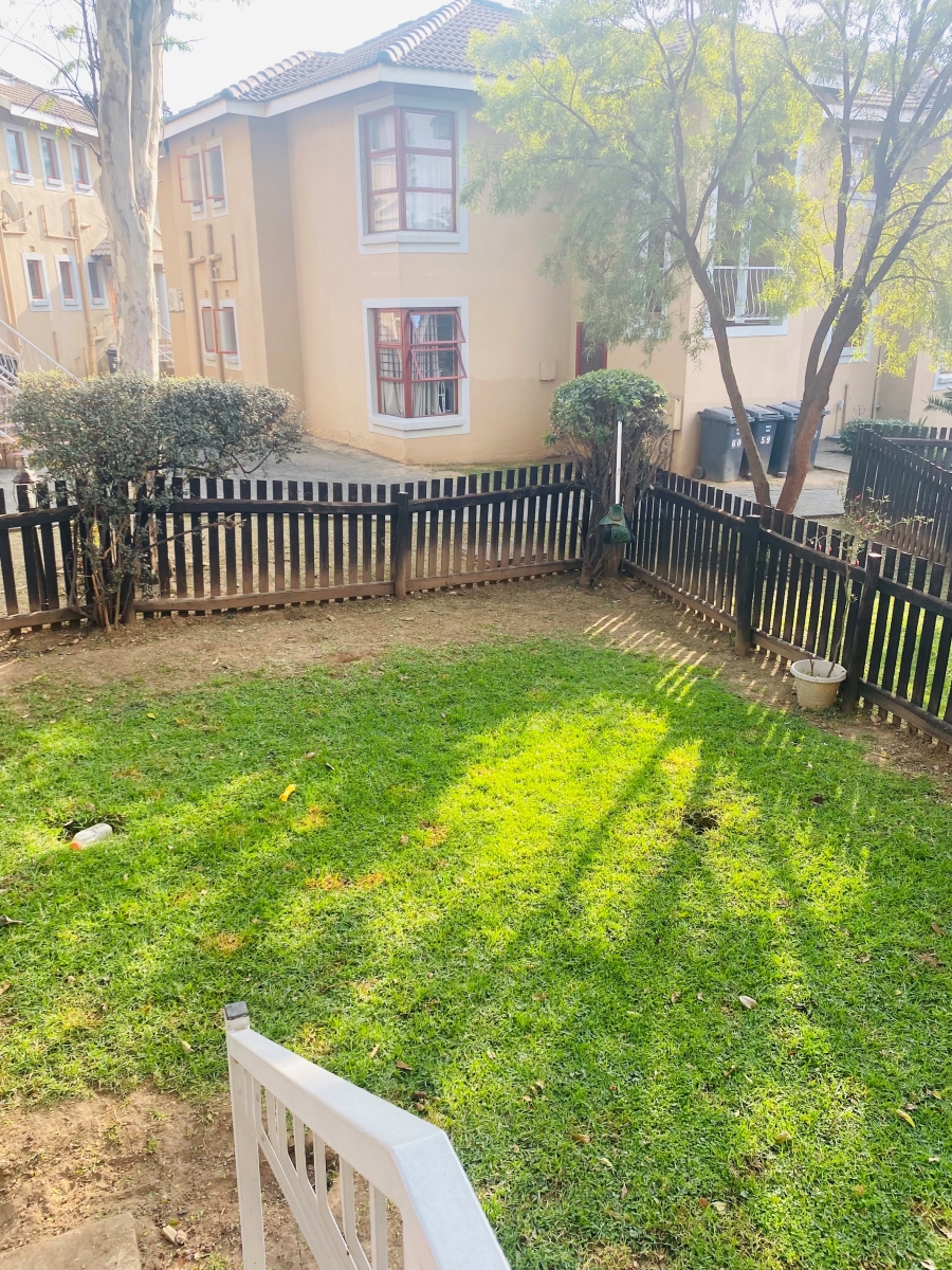 To Let 2 Bedroom Property for Rent in Paulshof Gauteng