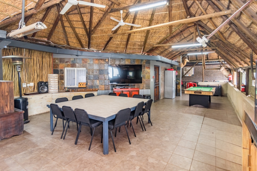 5 Bedroom Property for Sale in Discovery Gauteng