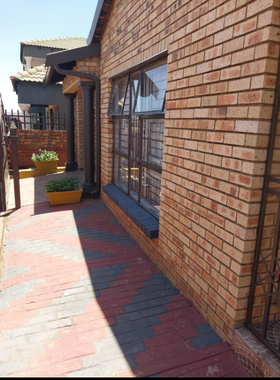 4 Bedroom Property for Sale in Mabopane Gauteng