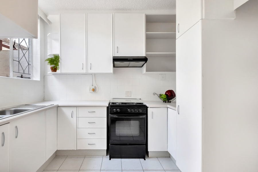 2 Bedroom Property for Sale in Linden Gauteng