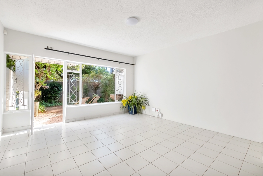 2 Bedroom Property for Sale in Linden Gauteng