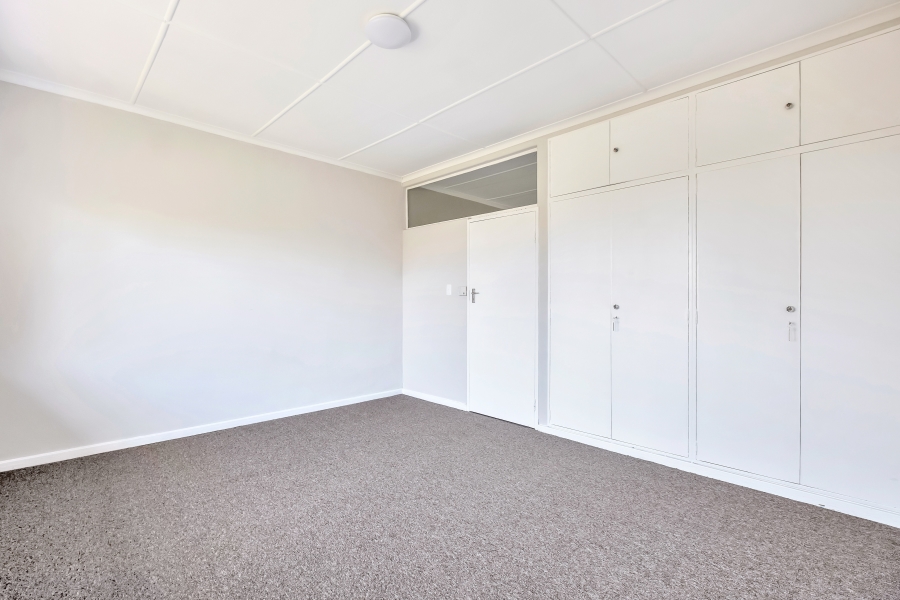 2 Bedroom Property for Sale in Linden Gauteng