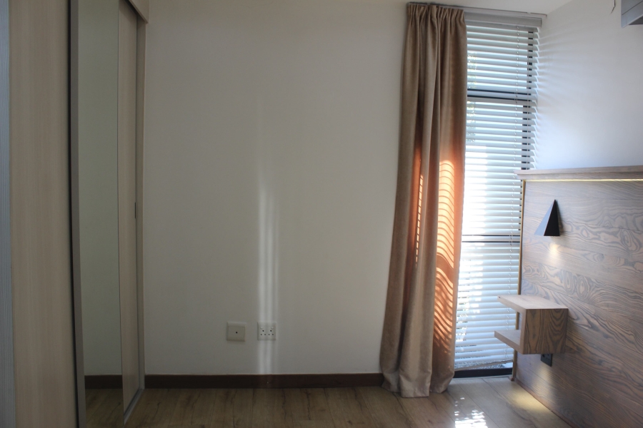 5 Bedroom Property for Sale in Glen Marais Gauteng