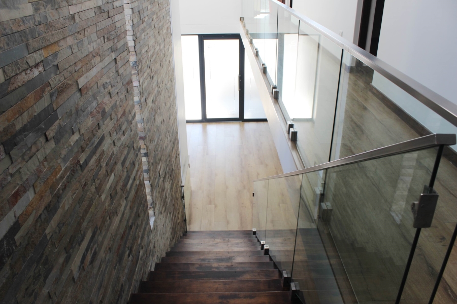 5 Bedroom Property for Sale in Glen Marais Gauteng