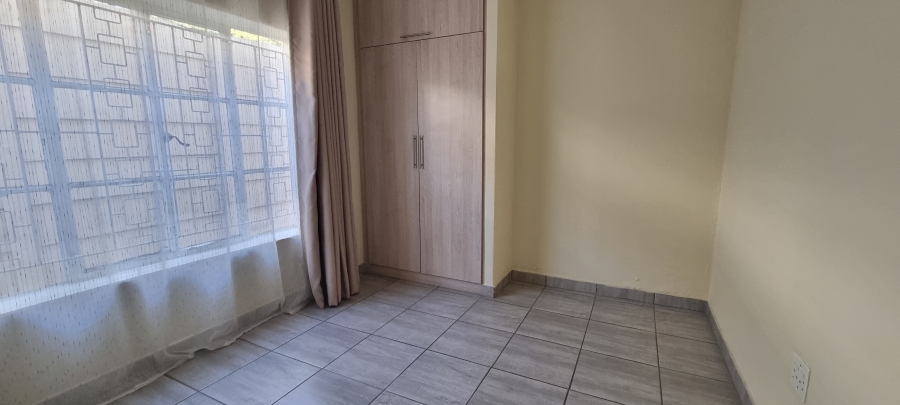 6 Bedroom Property for Sale in Kensington Gauteng