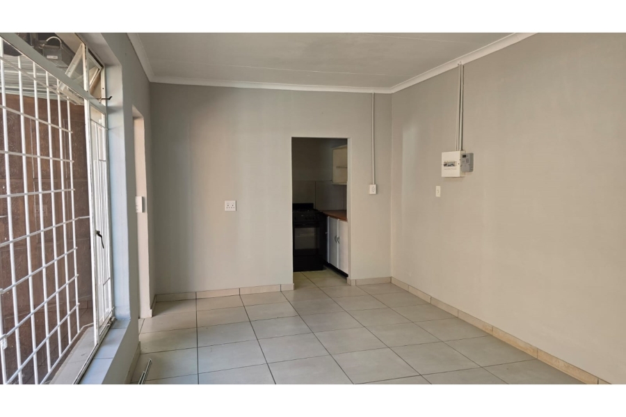 To Let 1 Bedroom Property for Rent in Magalieskruin Gauteng