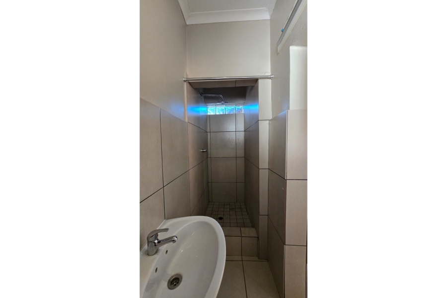 To Let 1 Bedroom Property for Rent in Magalieskruin Gauteng
