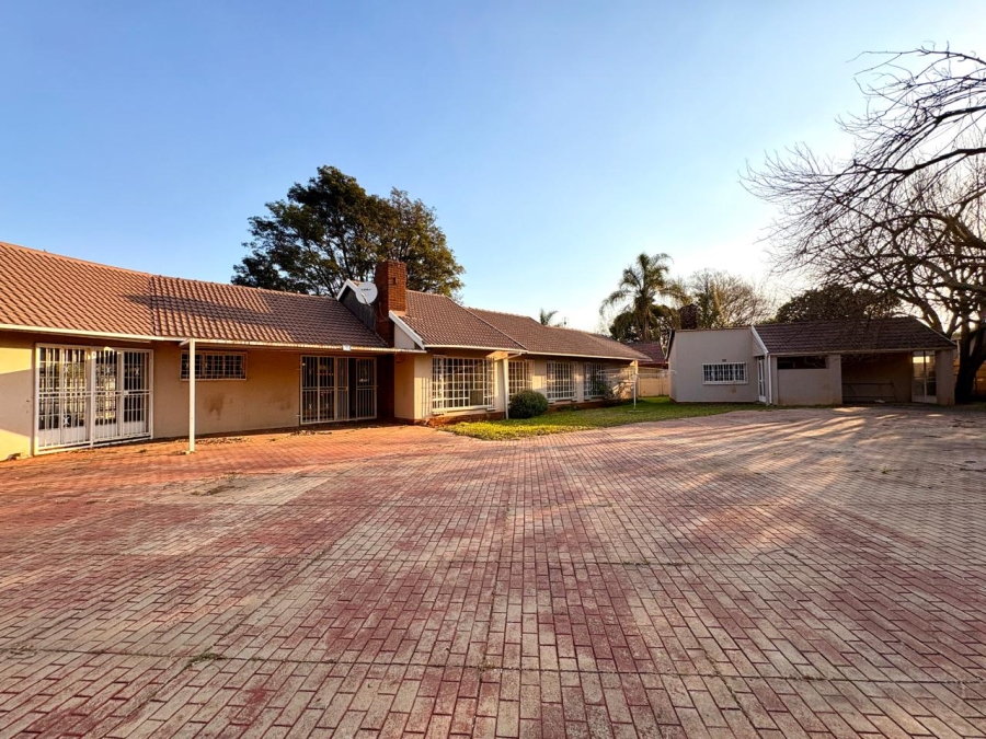 4 Bedroom Property for Sale in Dalpark Gauteng