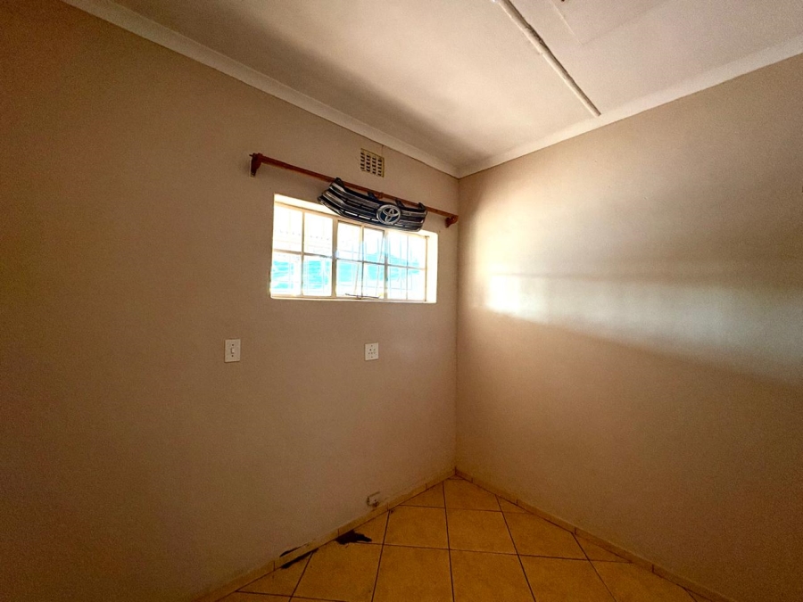 4 Bedroom Property for Sale in Dalpark Gauteng
