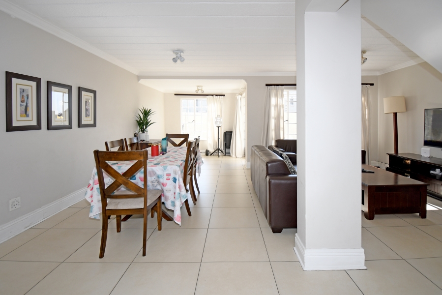 2 Bedroom Property for Sale in Morningside Gauteng