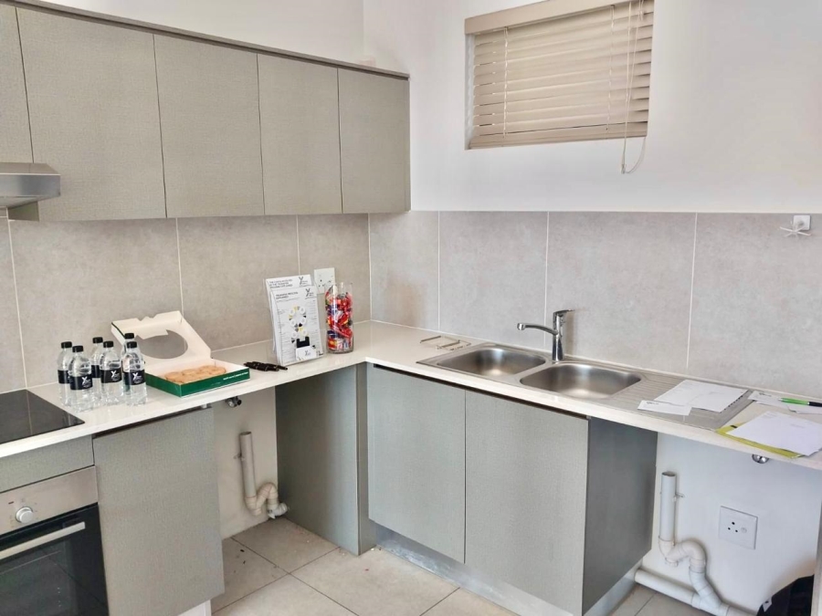 2 Bedroom Property for Sale in Greenstone Park Estate Gauteng