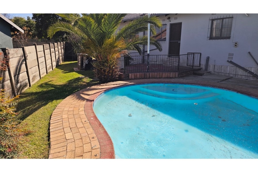 To Let 3 Bedroom Property for Rent in Birchleigh North Gauteng
