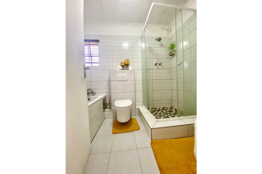 To Let 2 Bedroom Property for Rent in Morningside Hills Gauteng