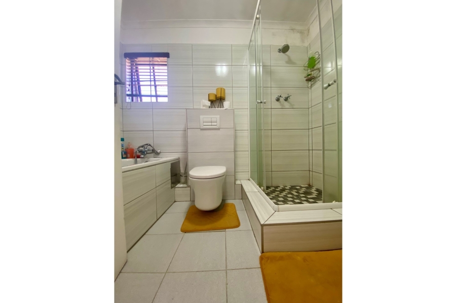 To Let 2 Bedroom Property for Rent in Morningside Hills Gauteng