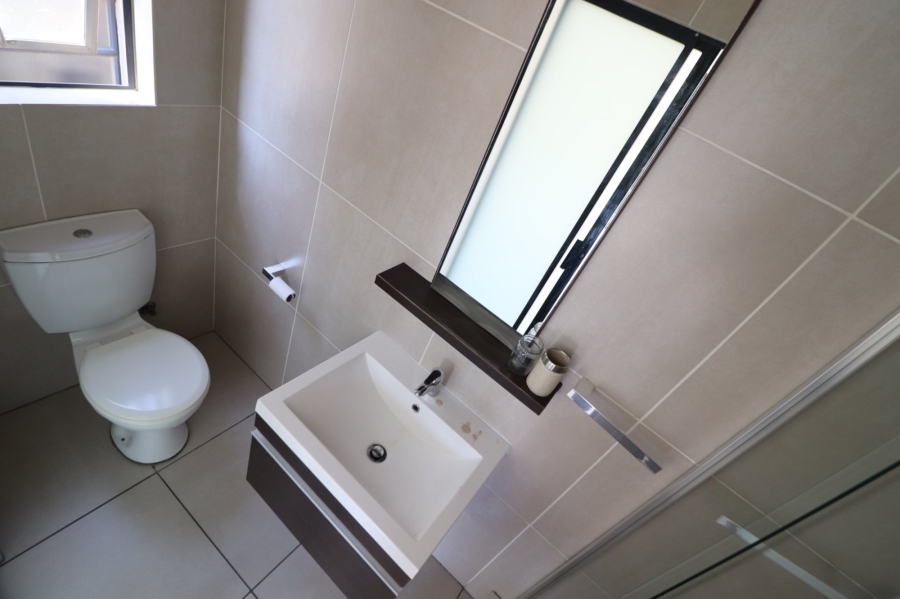 2 Bedroom Property for Sale in Fourways Gauteng