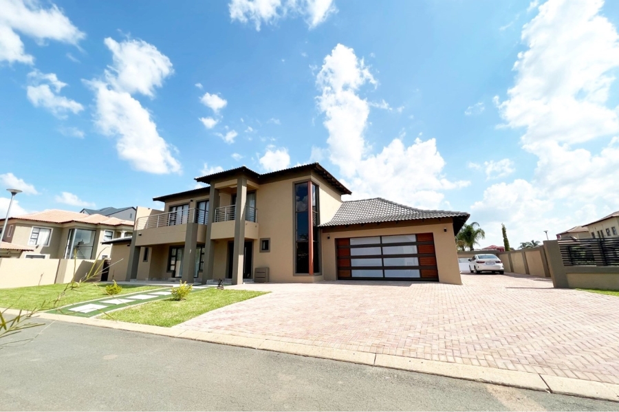 5 Bedroom Property for Sale in Savannah Country Estate Gauteng