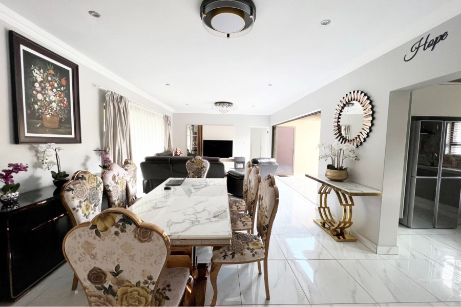 5 Bedroom Property for Sale in Savannah Country Estate Gauteng