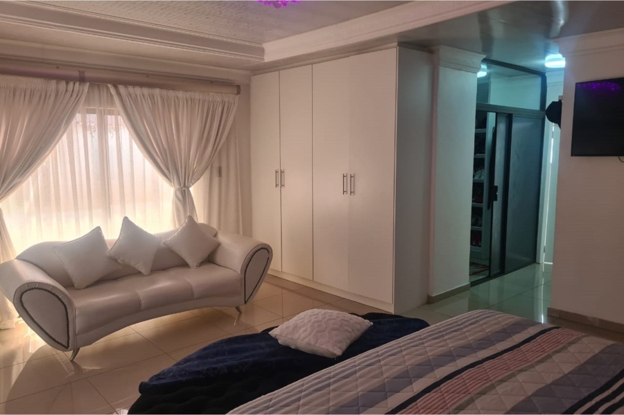 4 Bedroom Property for Sale in Theresa Park Gauteng