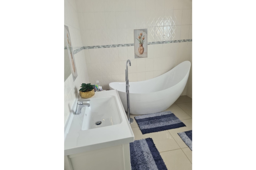 4 Bedroom Property for Sale in Theresa Park Gauteng