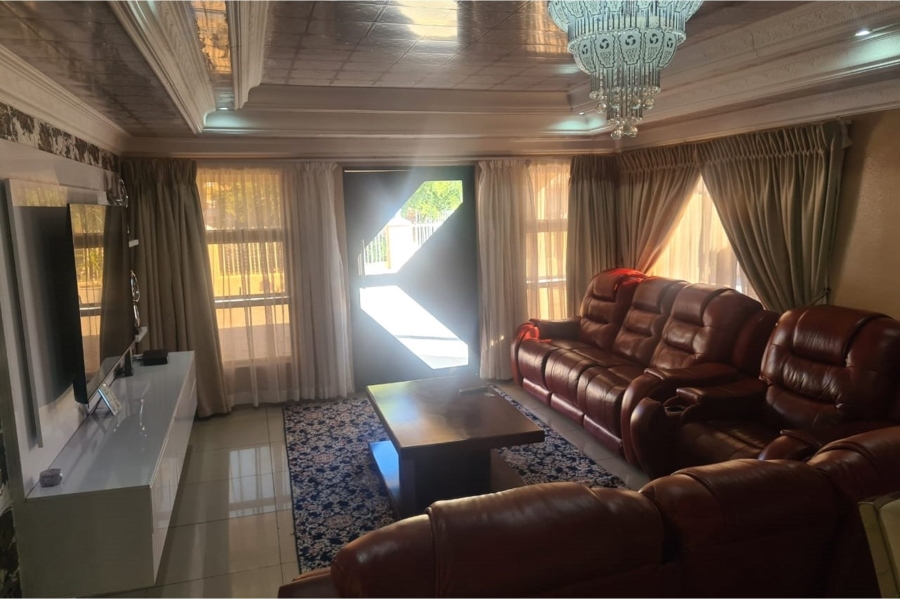4 Bedroom Property for Sale in Theresa Park Gauteng
