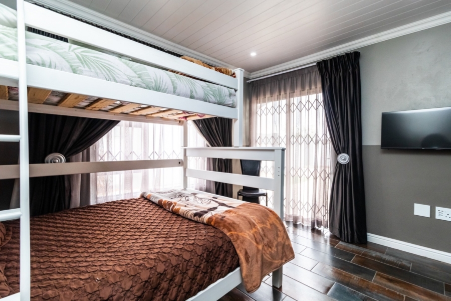 To Let 4 Bedroom Property for Rent in Brentwood Gauteng