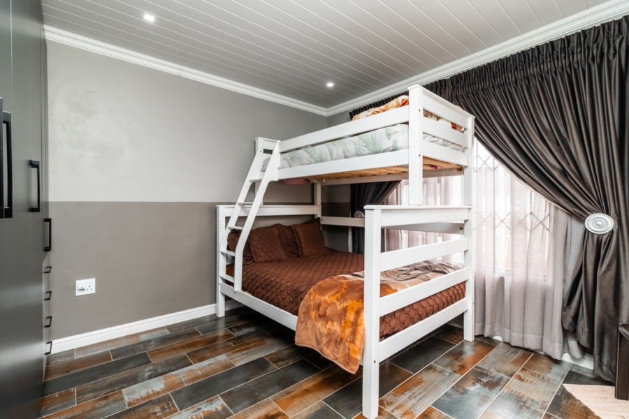 To Let 4 Bedroom Property for Rent in Brentwood Gauteng