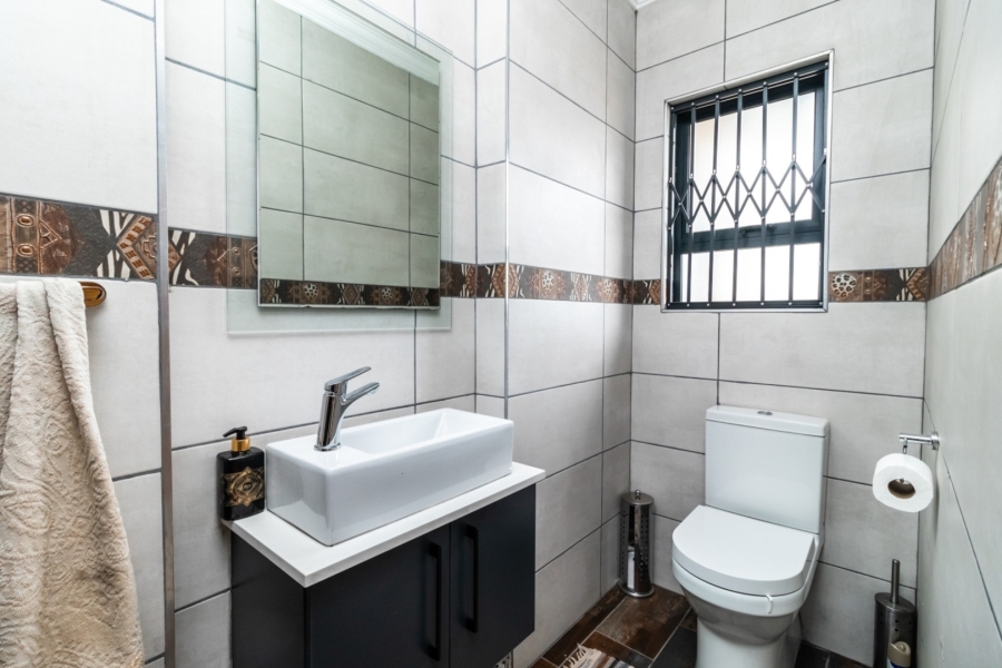 To Let 4 Bedroom Property for Rent in Brentwood Gauteng