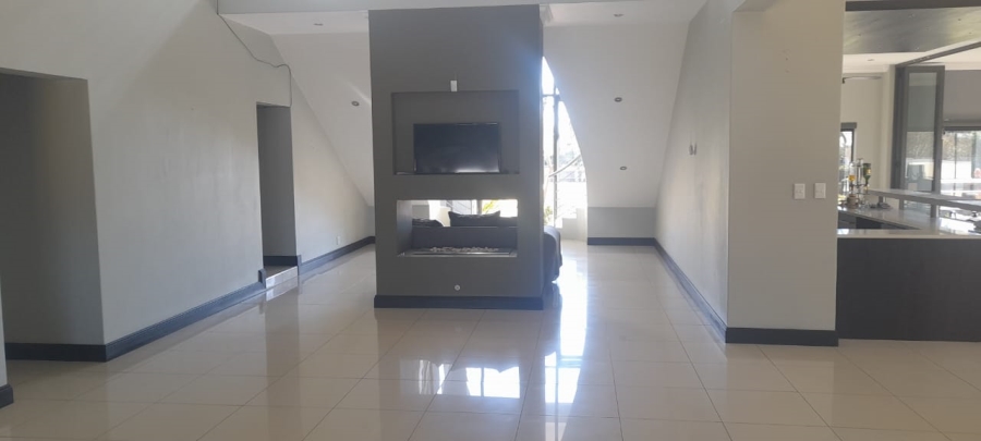 5 Bedroom Property for Sale in Verresig Country Estate Gauteng