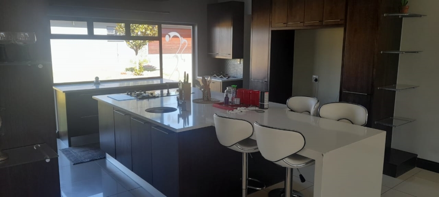 5 Bedroom Property for Sale in Verresig Country Estate Gauteng