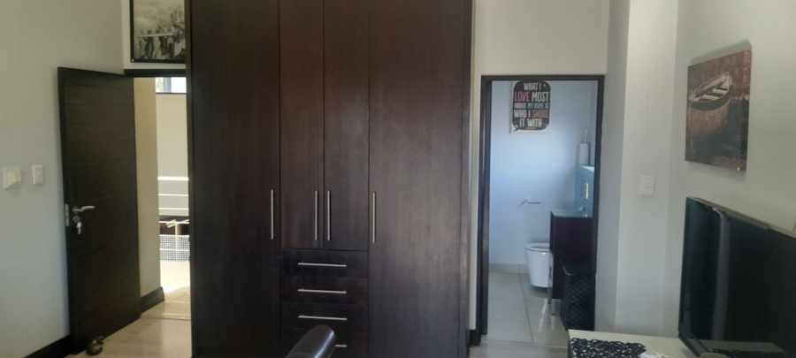 5 Bedroom Property for Sale in Verresig Country Estate Gauteng