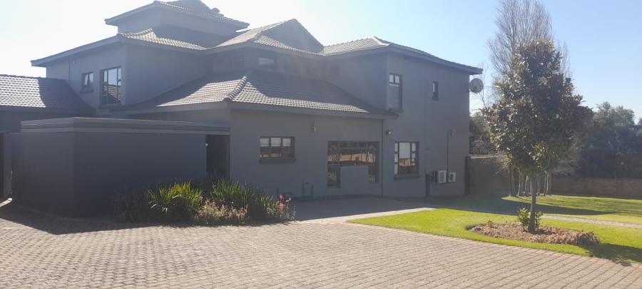 5 Bedroom Property for Sale in Verresig Country Estate Gauteng