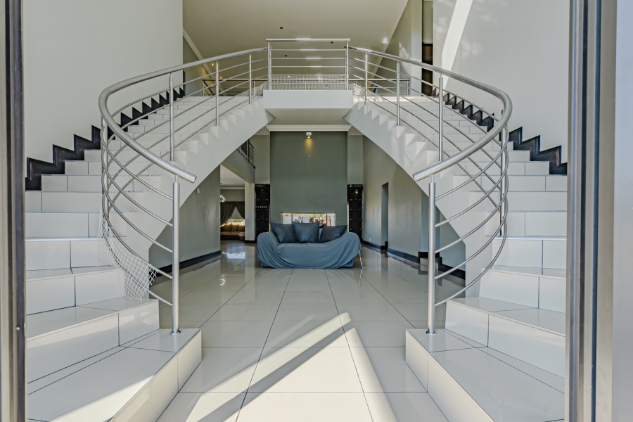 5 Bedroom Property for Sale in Verresig Country Estate Gauteng