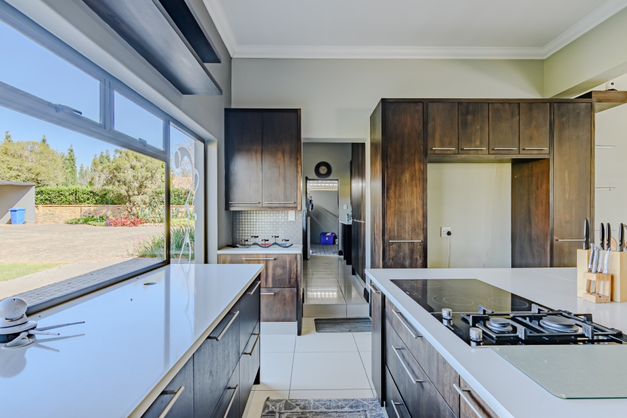 5 Bedroom Property for Sale in Verresig Country Estate Gauteng