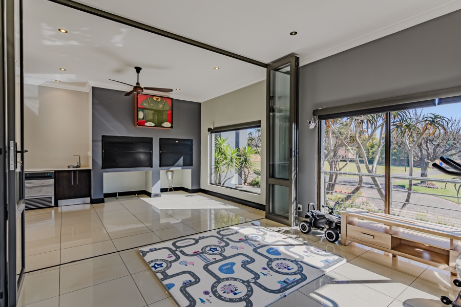 5 Bedroom Property for Sale in Verresig Country Estate Gauteng