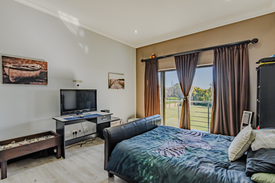 5 Bedroom Property for Sale in Verresig Country Estate Gauteng
