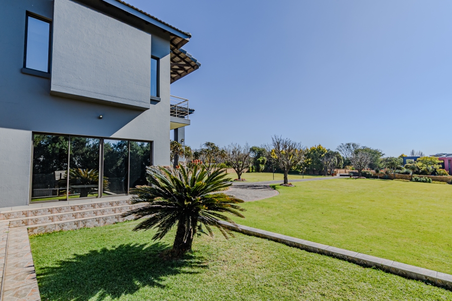 5 Bedroom Property for Sale in Verresig Country Estate Gauteng