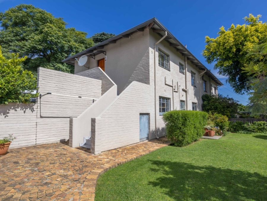 2 Bedroom Property for Sale in Lakeside Gauteng
