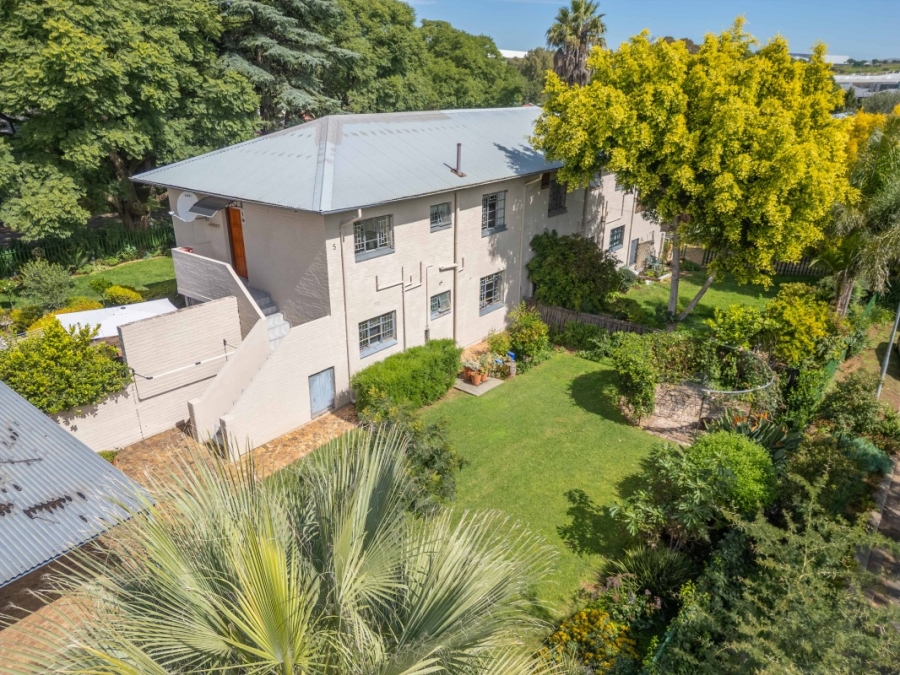 2 Bedroom Property for Sale in Lakeside Gauteng